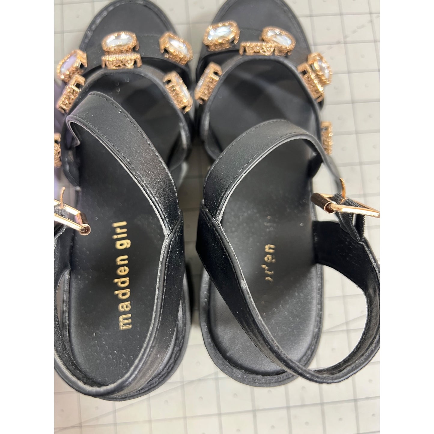 Madden Girl Stunning Women's Black Sandal 7.5 M
