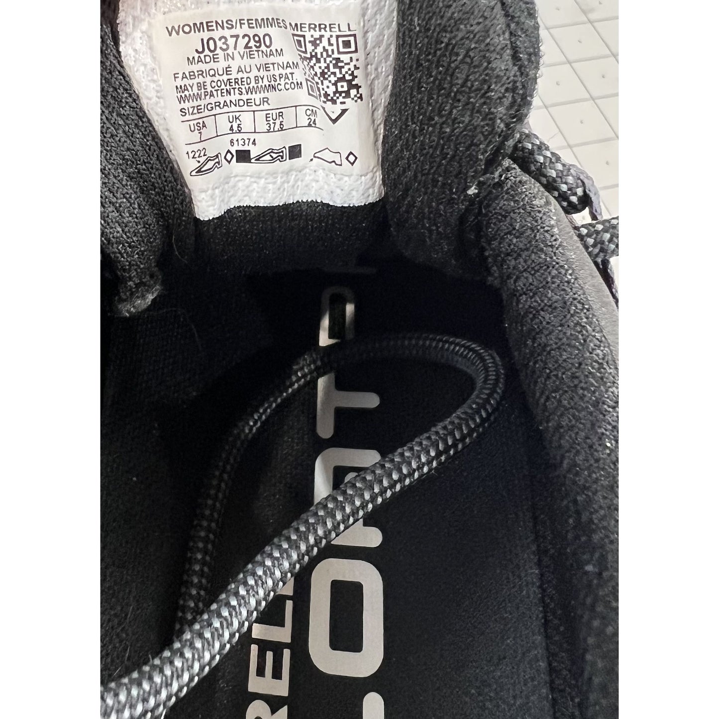 Women's Merrell Siren 4 Hiking Shoes Sz. 7 Black/Pink Excellent