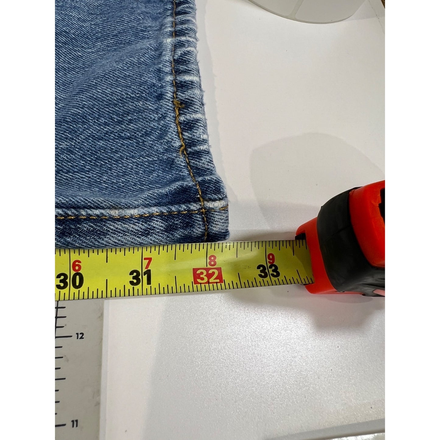 Levi’s 501 Men’s Jeans W34 L34 Indigo Blue Straight-Leg Button-Fly Distressed