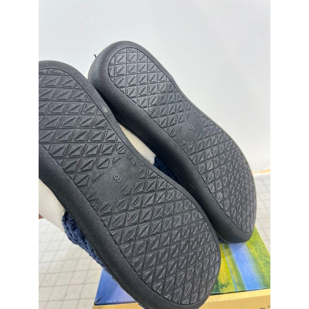 Stoney River Women's Slippers Navy Size 6 Cozy Indoor/Outdoor Fleece Lining