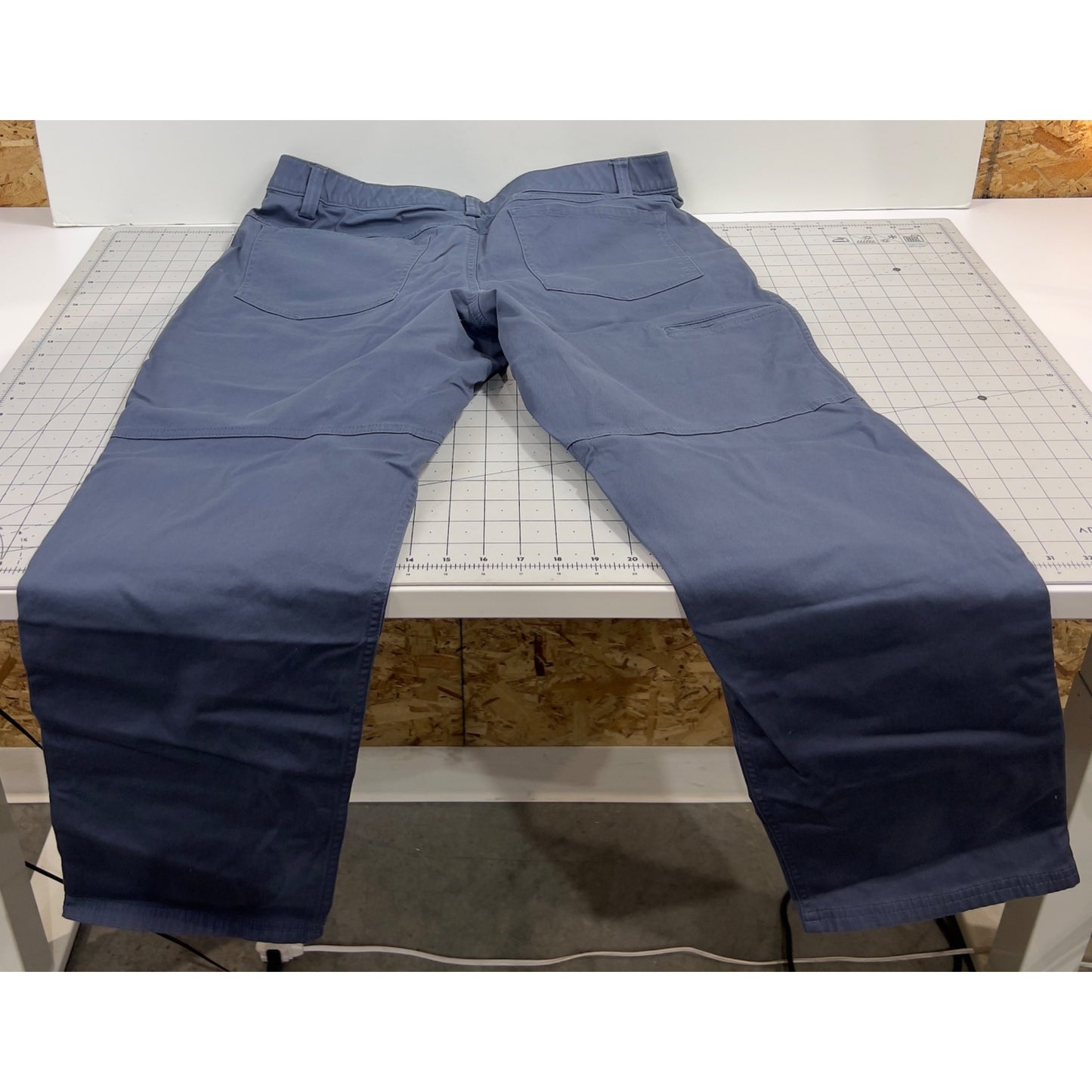 Under Armour Men’s Pants36x30 Cotton Chinos Grey NWOT