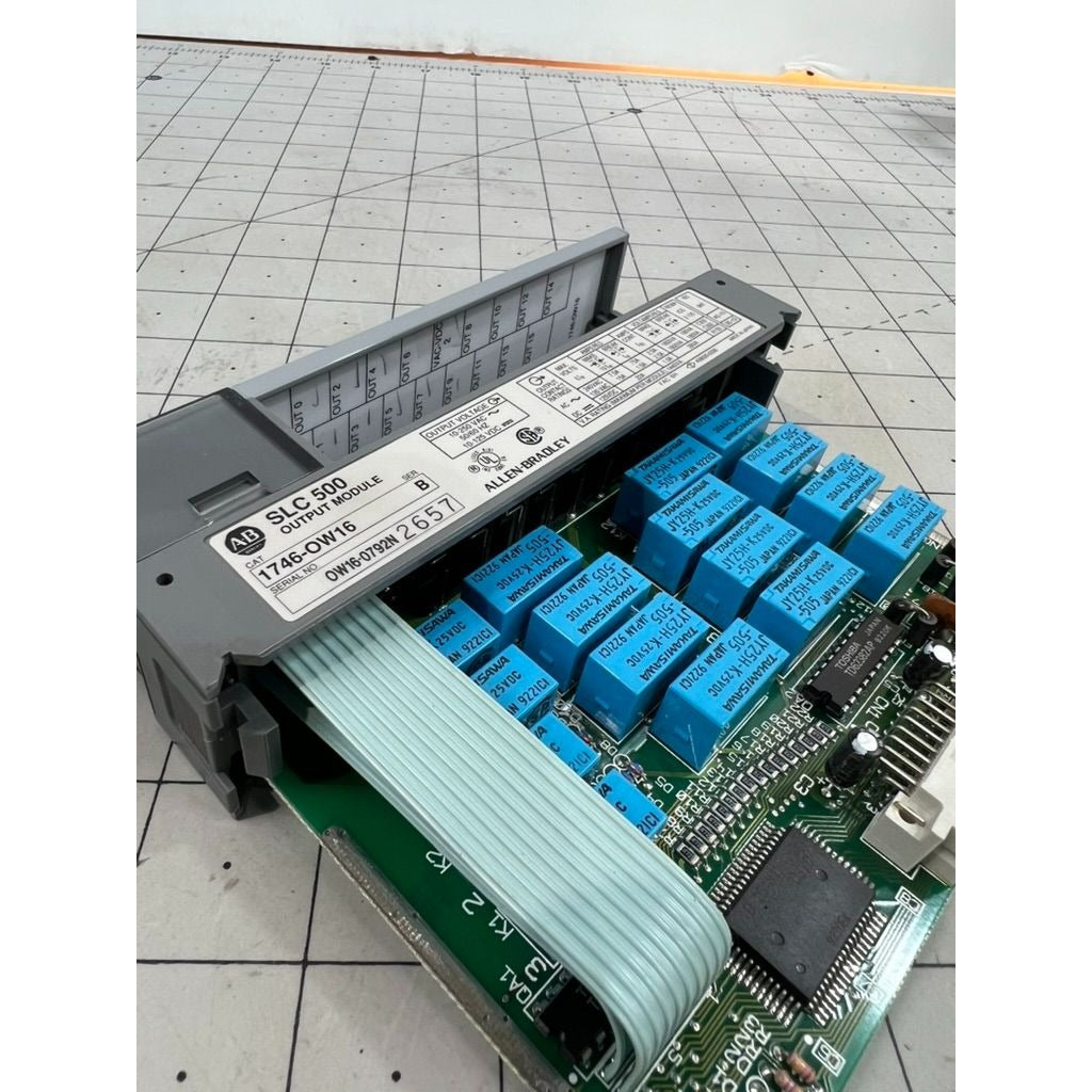 Allen-Bradley SLC 500 1746-OW16 16-Point Digital Output Module Series B