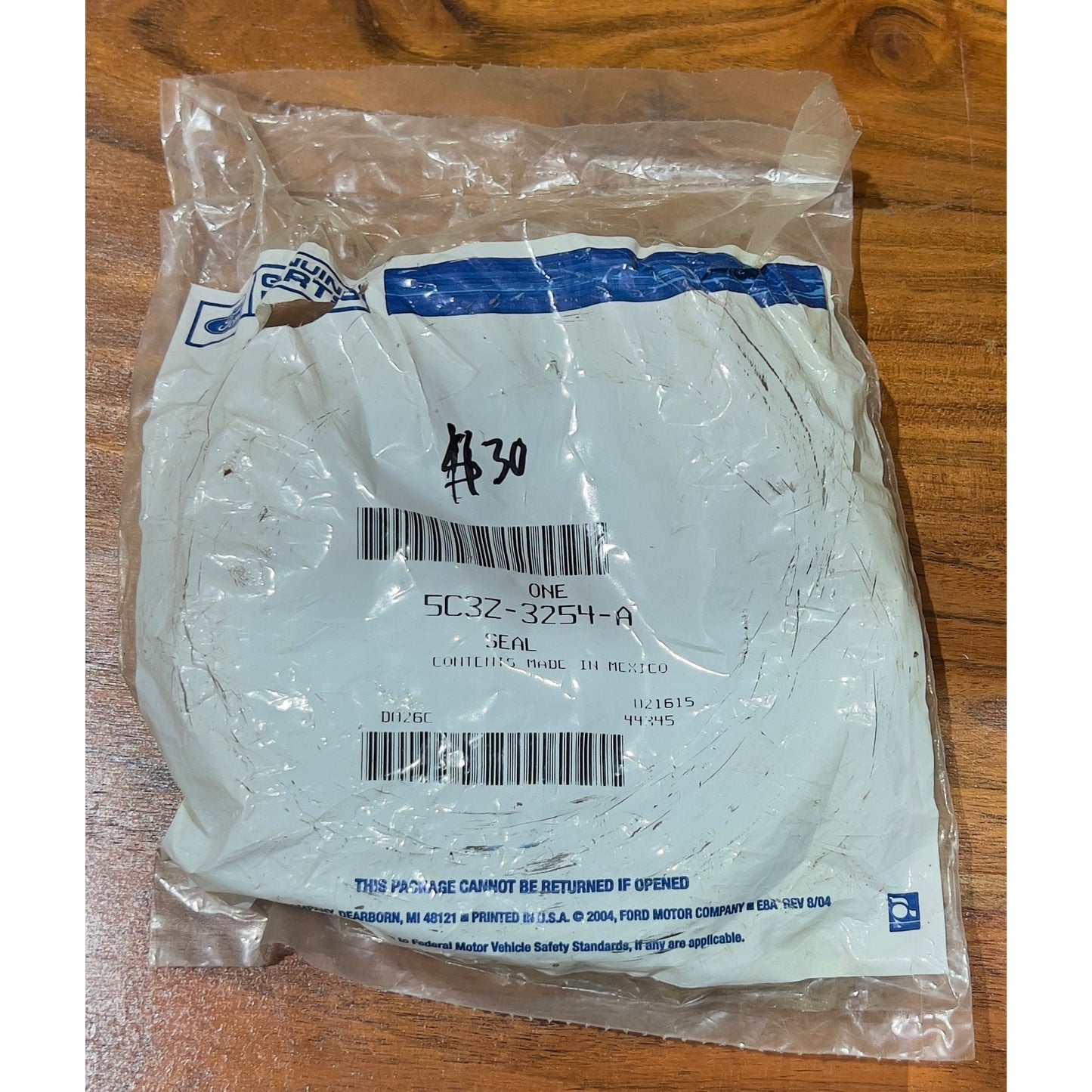 Genuine Ford OEM Outer Axle Seal 5C3Z-3254-A New Super Duty