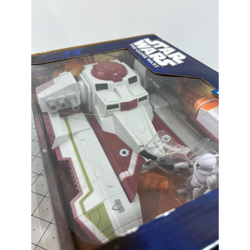 Star Wars Clone Wars Vehicle Remote Control Republic Tank Fighter NIB NEW