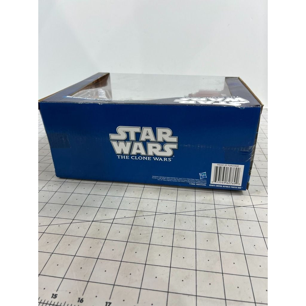 Star Wars Clone Wars Vehicle Remote Control Republic Tank Fighter NIB NEW