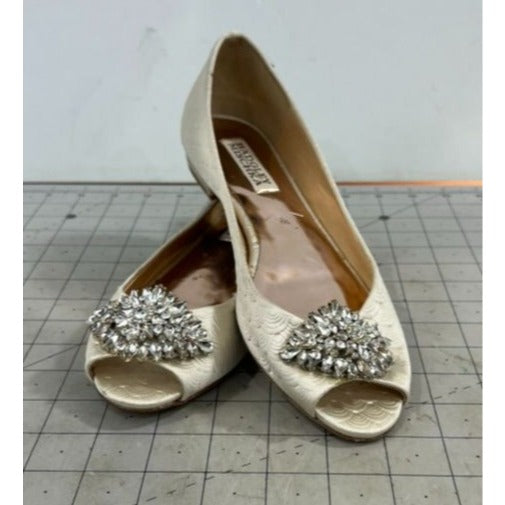 Badgley Mischka Ivory Satin Embellished Flats Peep Toe Sz. 6.5 Leather Sole ~