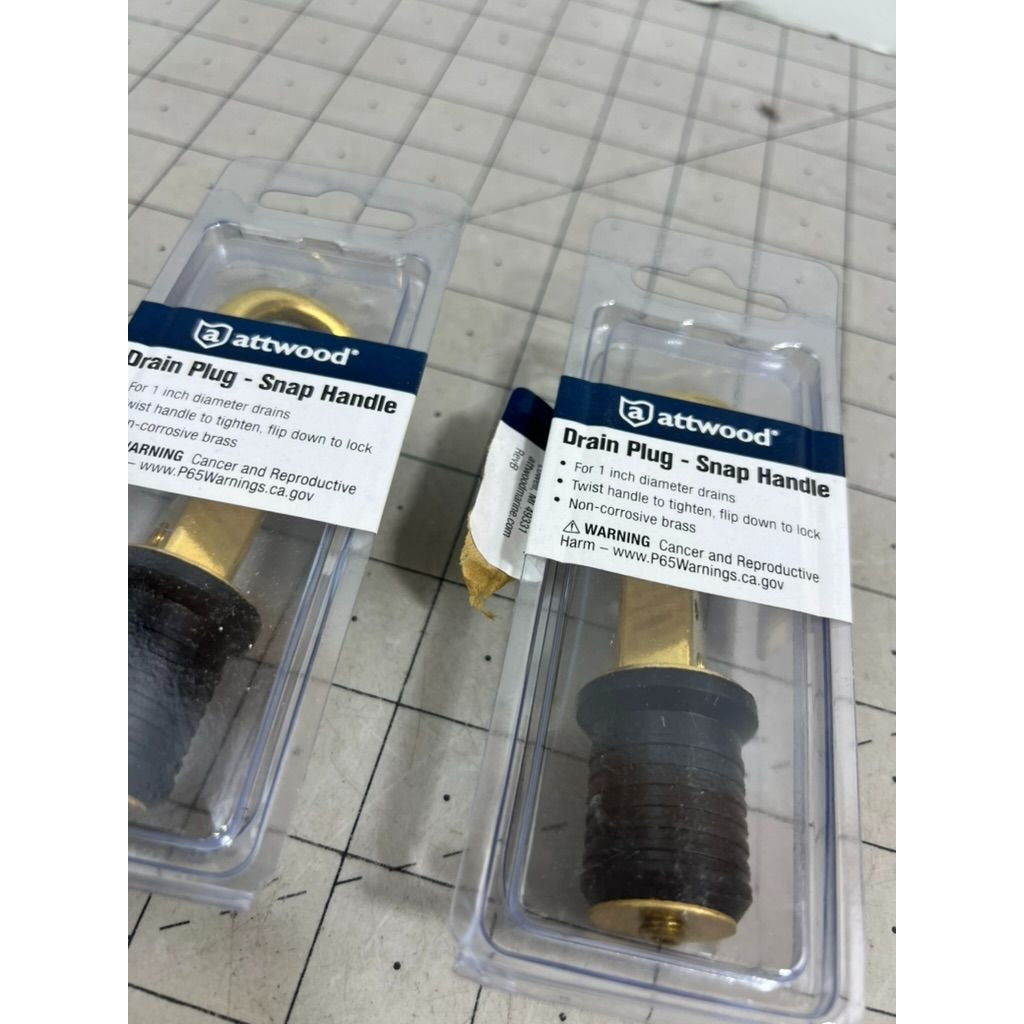 Attwood Drain Plug Snap Handle Brass 1" Diameter Non-Corrosive Twist Lock 2-Pack