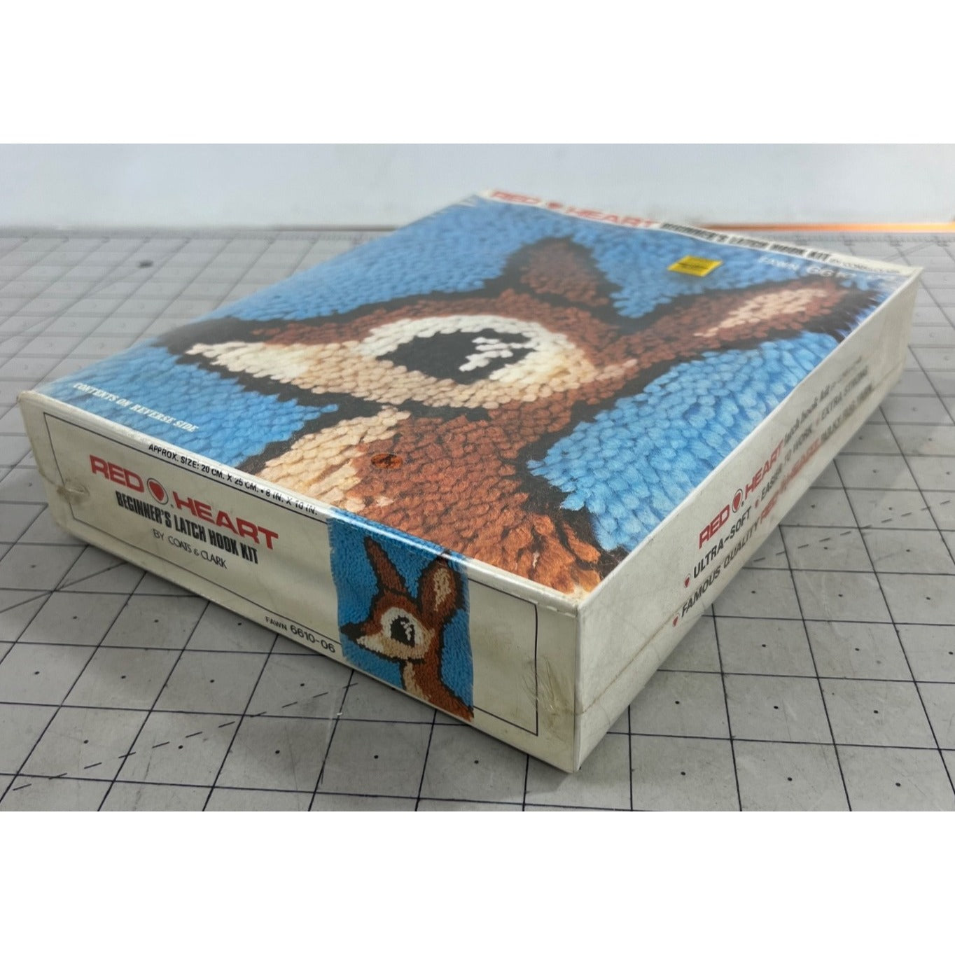 Red Heart Beginners Latch Hook Kit Deer Fawn 6610-06  8"x10" New NOS