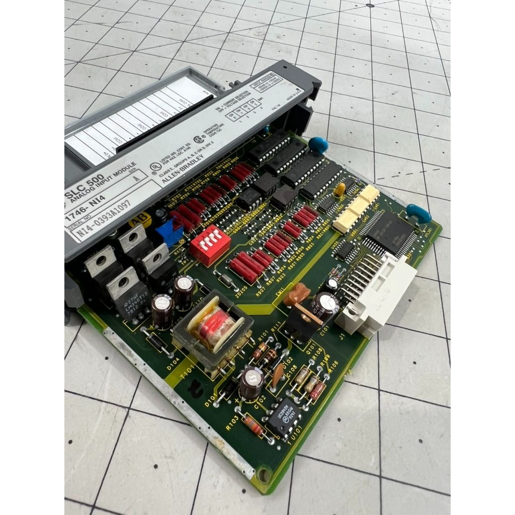 Allen-Bradley SLC 500 1746-NI4 Analog Input Module 4-Channel 10VDC 4-20mA Ser. A