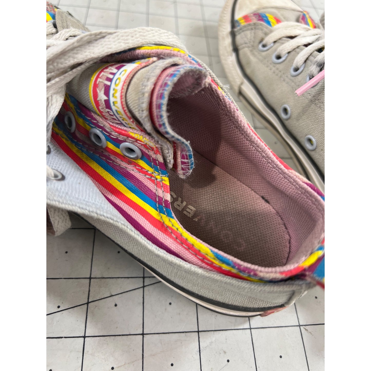 Converse Chuck Taylor Rainbow Trim Low-Top Sneakers Sz. 3 Youth Canvas Multicolor