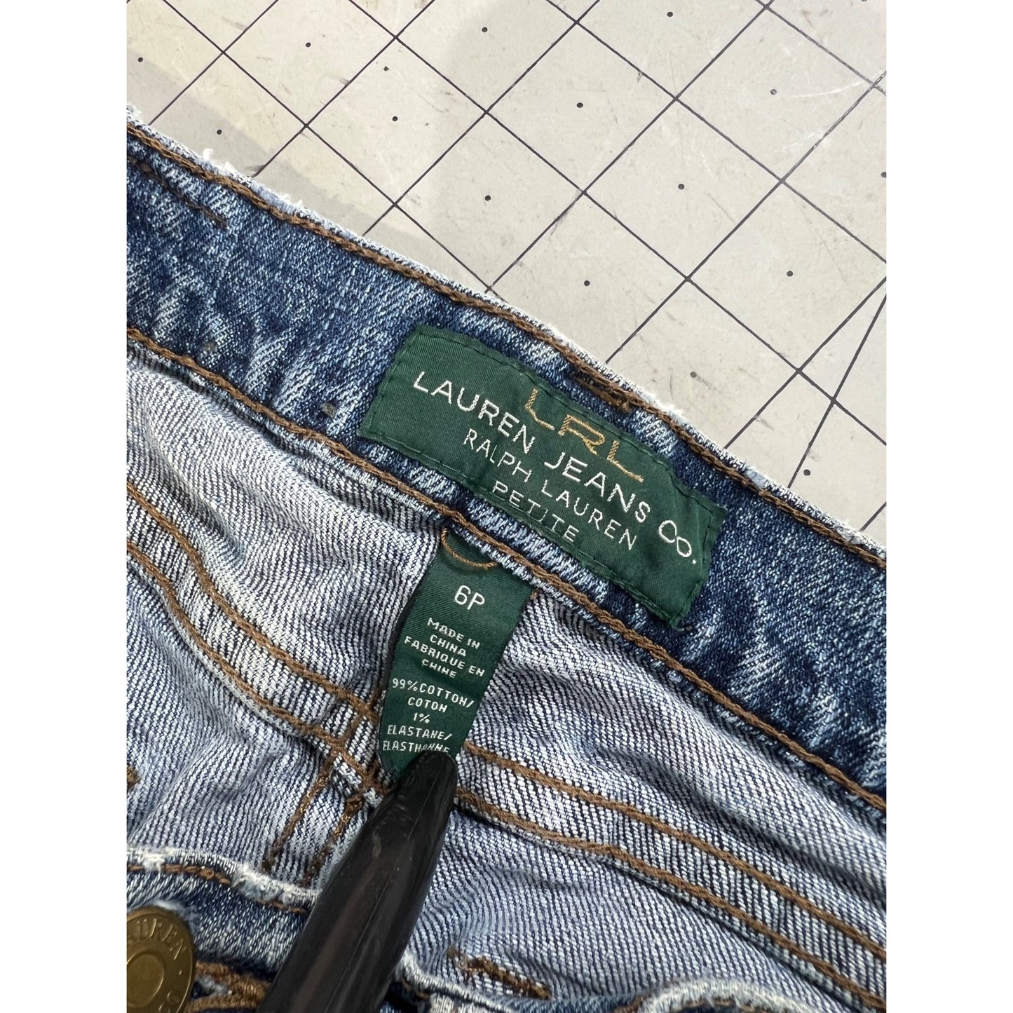 Lauren Ralph Lauren Jeans Co. Women’s Distressed Bootcut Blue Denim Jeans Sz. 6P