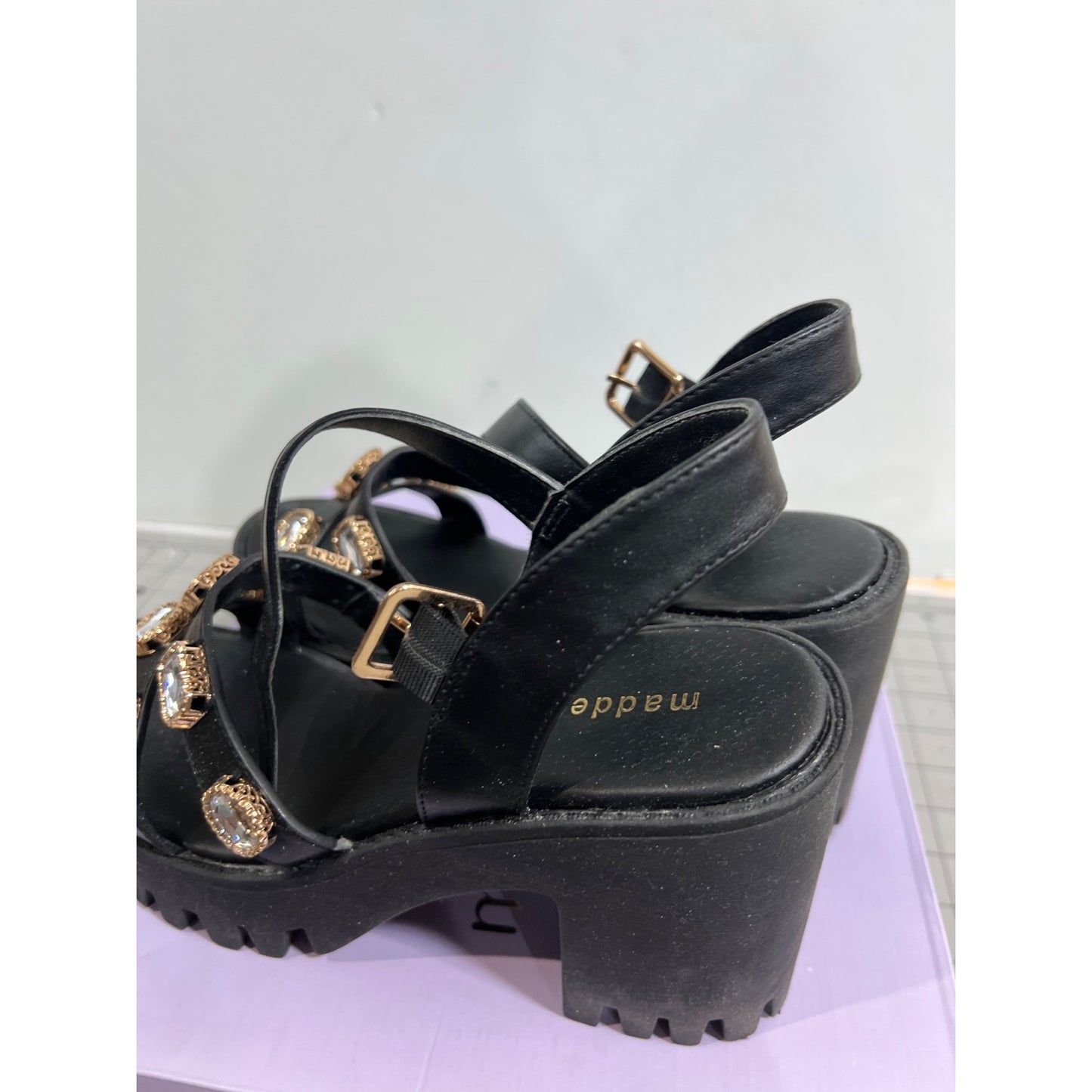 Madden Girl Stunning Women's Black Sandal 7.5 M