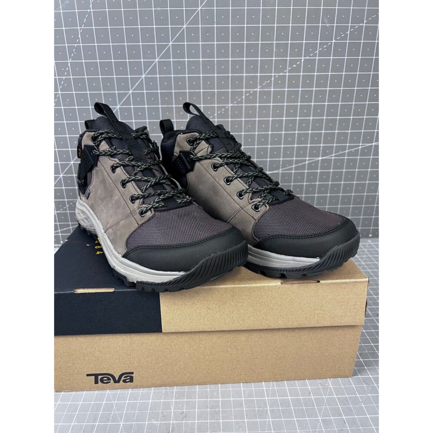 TEVA Men's Grandview GORE-TEX Hiking Boot Chocolate Chip New Sz. 8.5 US