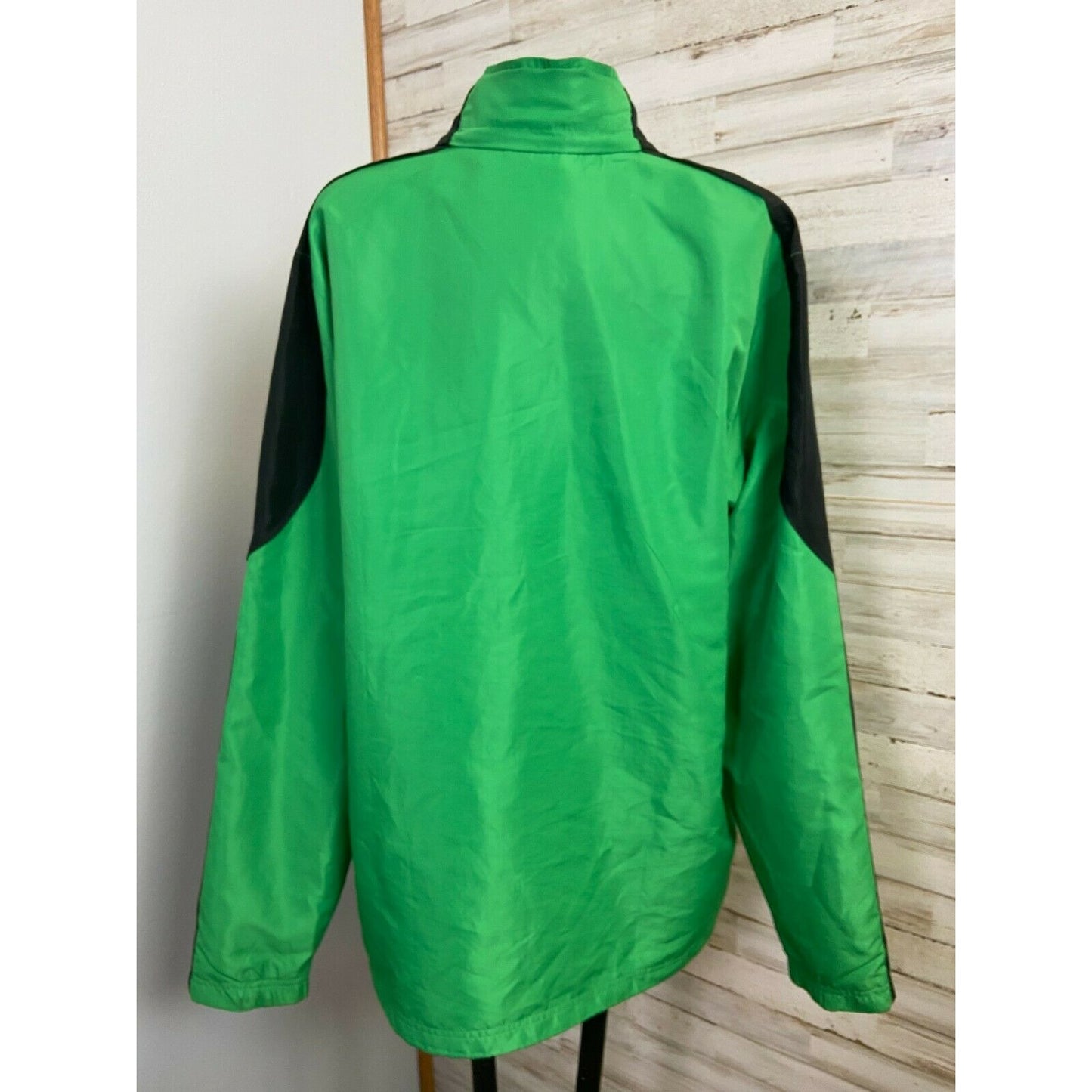 Adidas Men's Green Windbreaker Jacket Medium Hidden Hood 100% Polyester Vintage