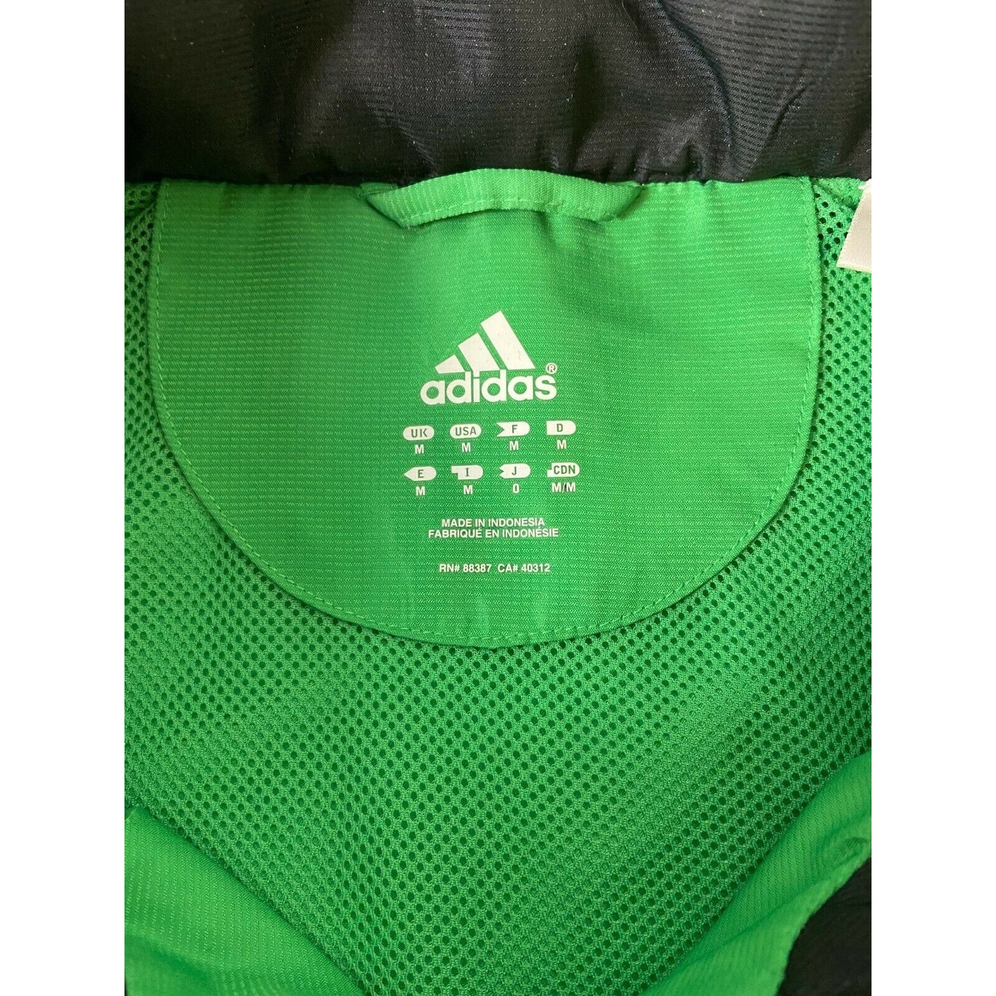 Adidas Men's Green Windbreaker Jacket Medium Hidden Hood 100% Polyester Vintage