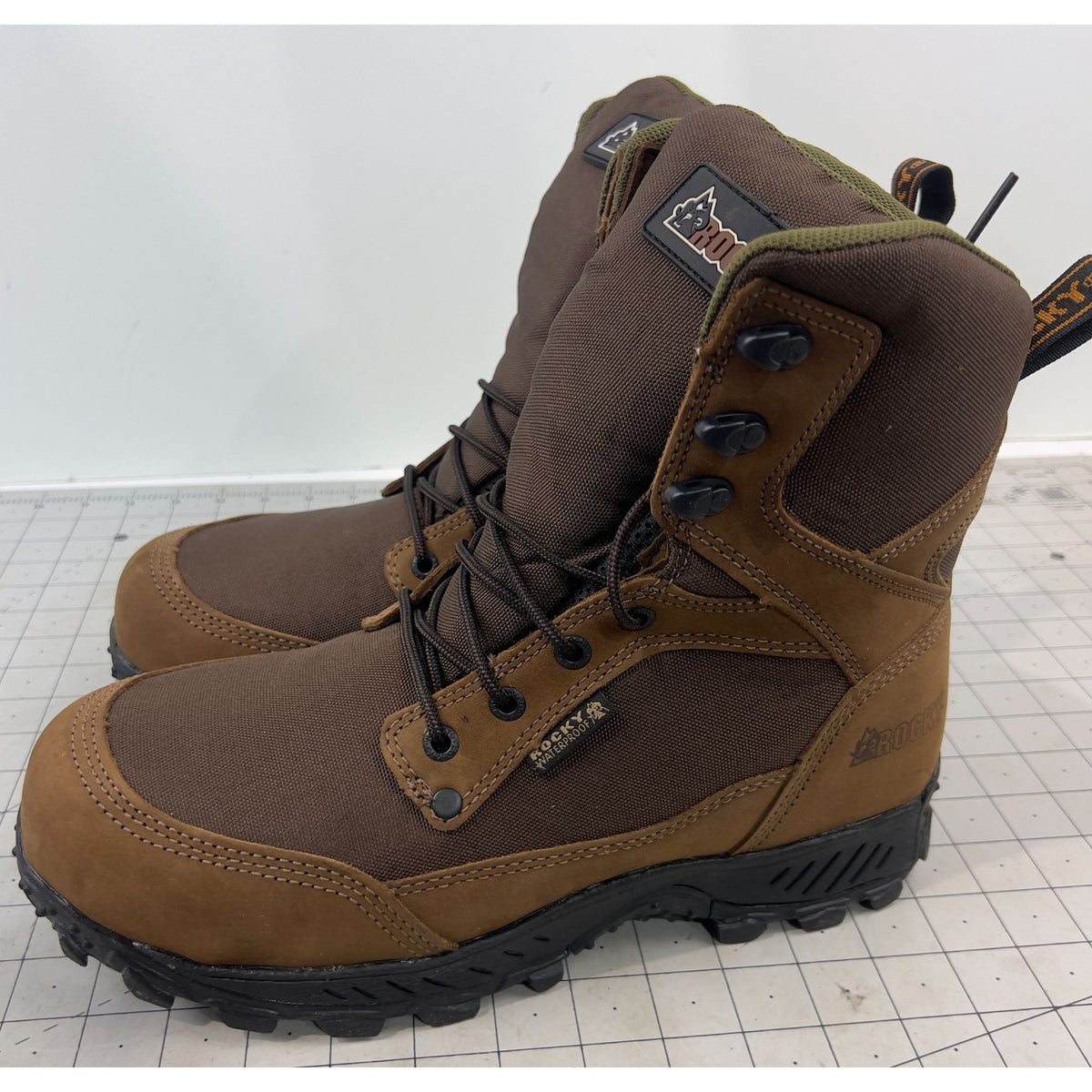 Men's Rocky Ridgetop Insulated Boots Outdoor Sz. 10.5 W (EE) Brown New