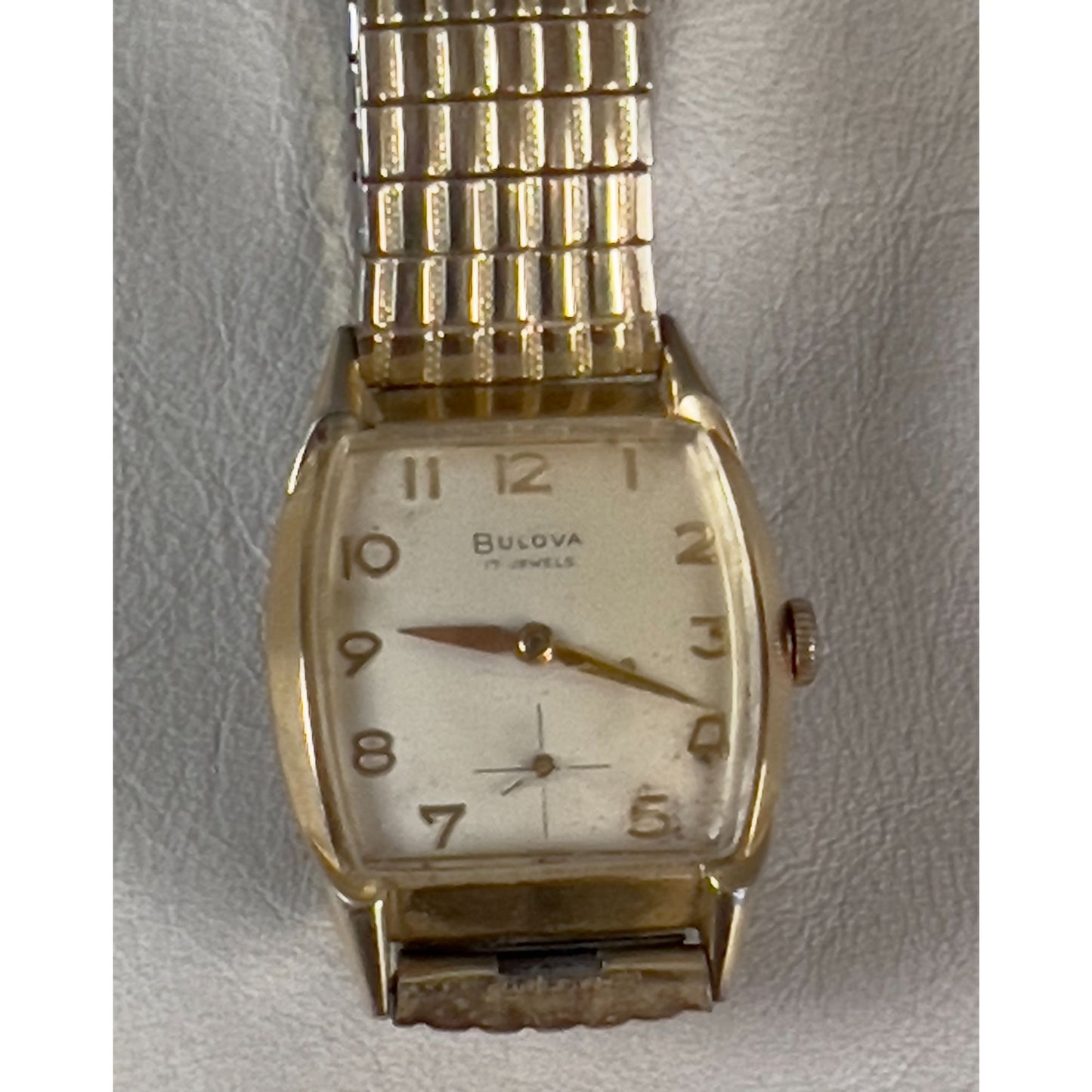 Vintage BULOVA L9 Men's Square Watch 10K Rolled Gold Parts/Repair 17 Jewels