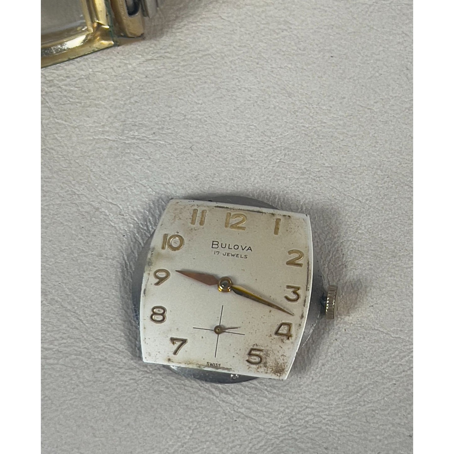 Vintage BULOVA L9 Men's Square Watch 10K Rolled Gold Parts/Repair 17 Jewels