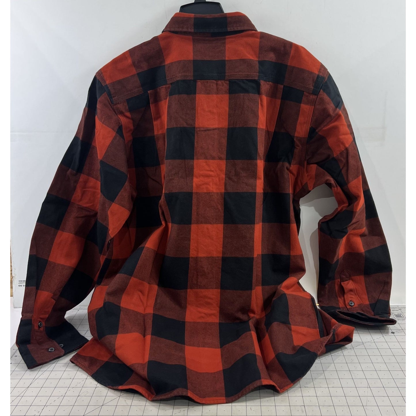 Carhartt Men's Loose Fit Heavyweight Flannel Long-Sleeve Plaid Shirt Red XL Tall