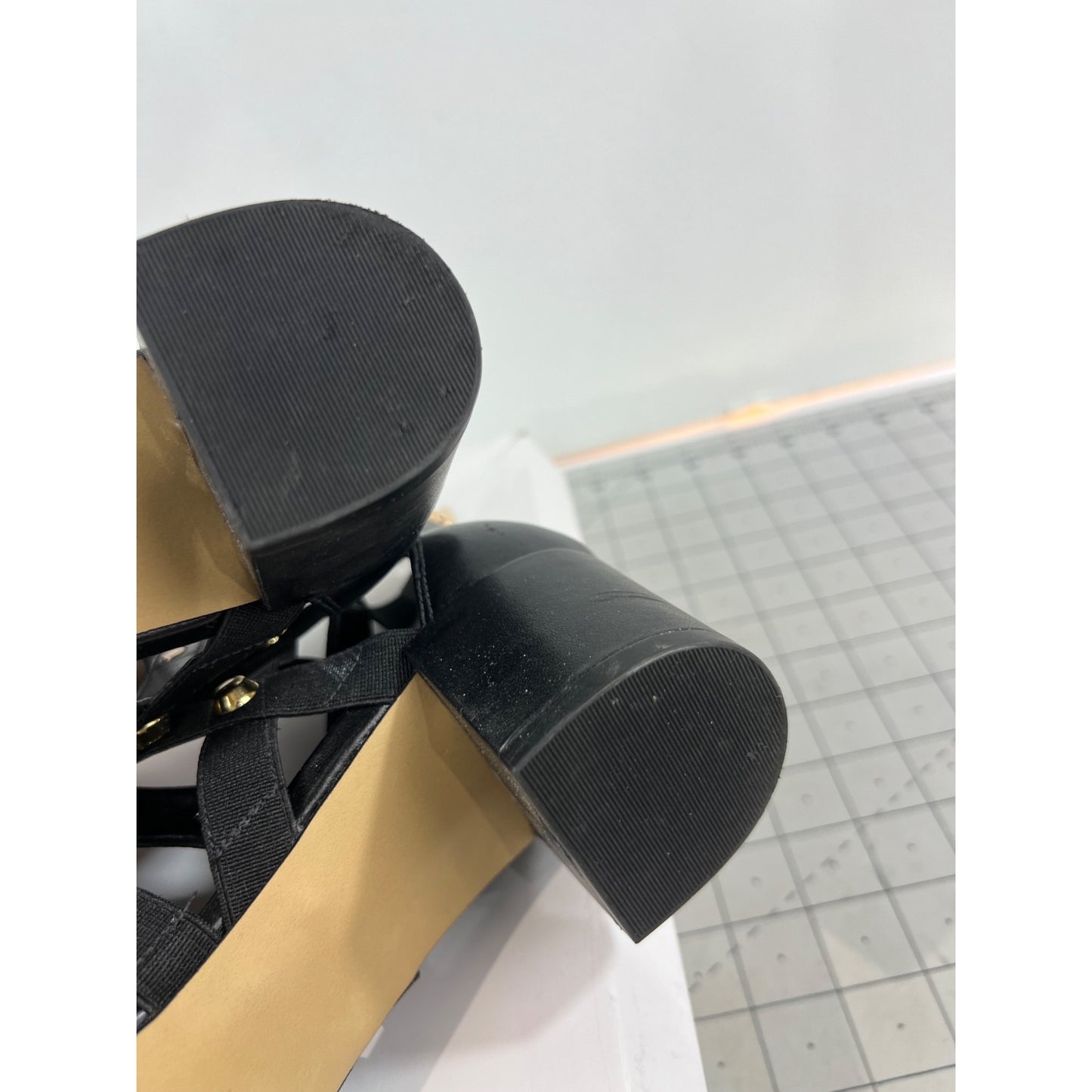 Marc Fisher Julee Women’s Sz. 7.5 Black Strappy Sandals Gold Accents