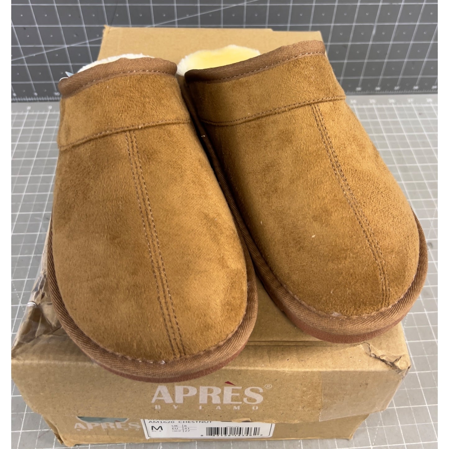 Apres by LaMO Men’s Scuff Slippers Light Brown Sz M (8.5-9) New Shearling Leather