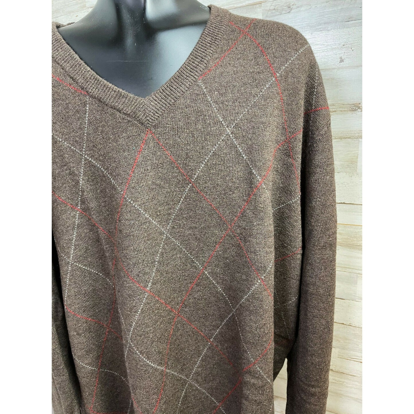 Jos. A. Bank Men's Argyle V-Neck Sweater L Brown 80% Lambs Wool 20% Nylon