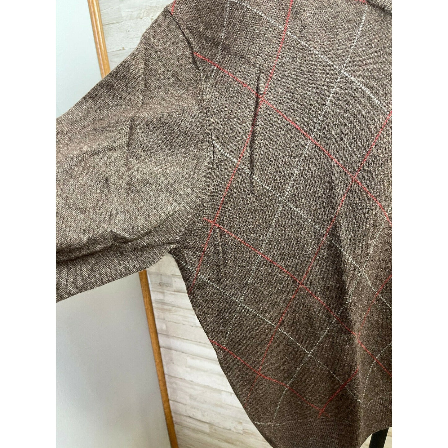 Jos. A. Bank Men's Argyle V-Neck Sweater L Brown 80% Lambs Wool 20% Nylon