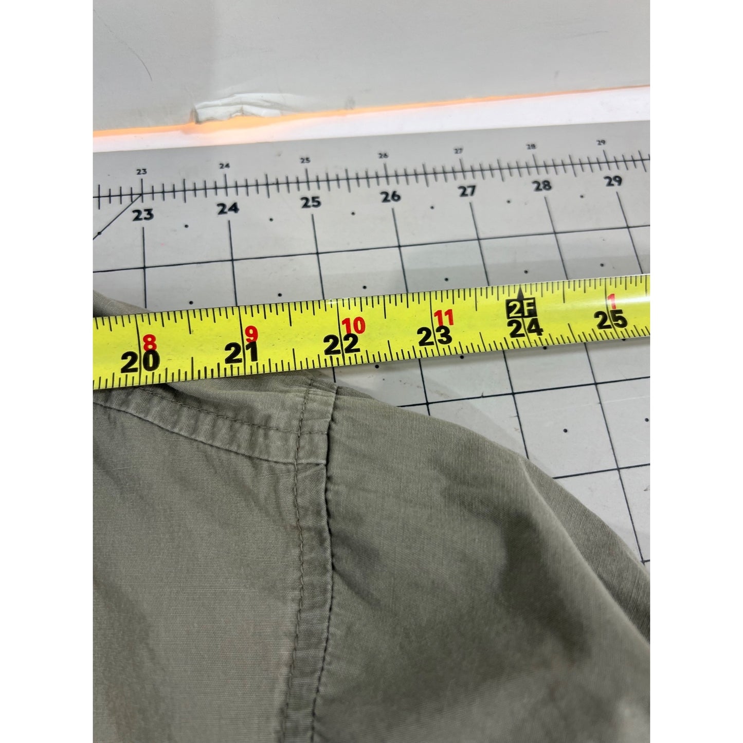 Columbia PFG Men’s Long-Sleeve Fishing Shirt Vented Back Light Khaki Sz. L