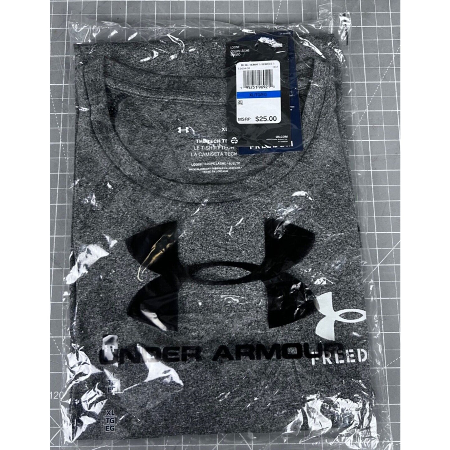 Under Armour UA Freedom Men's T-Shirt XL Loose Fit Short Sleeve Gray NWT