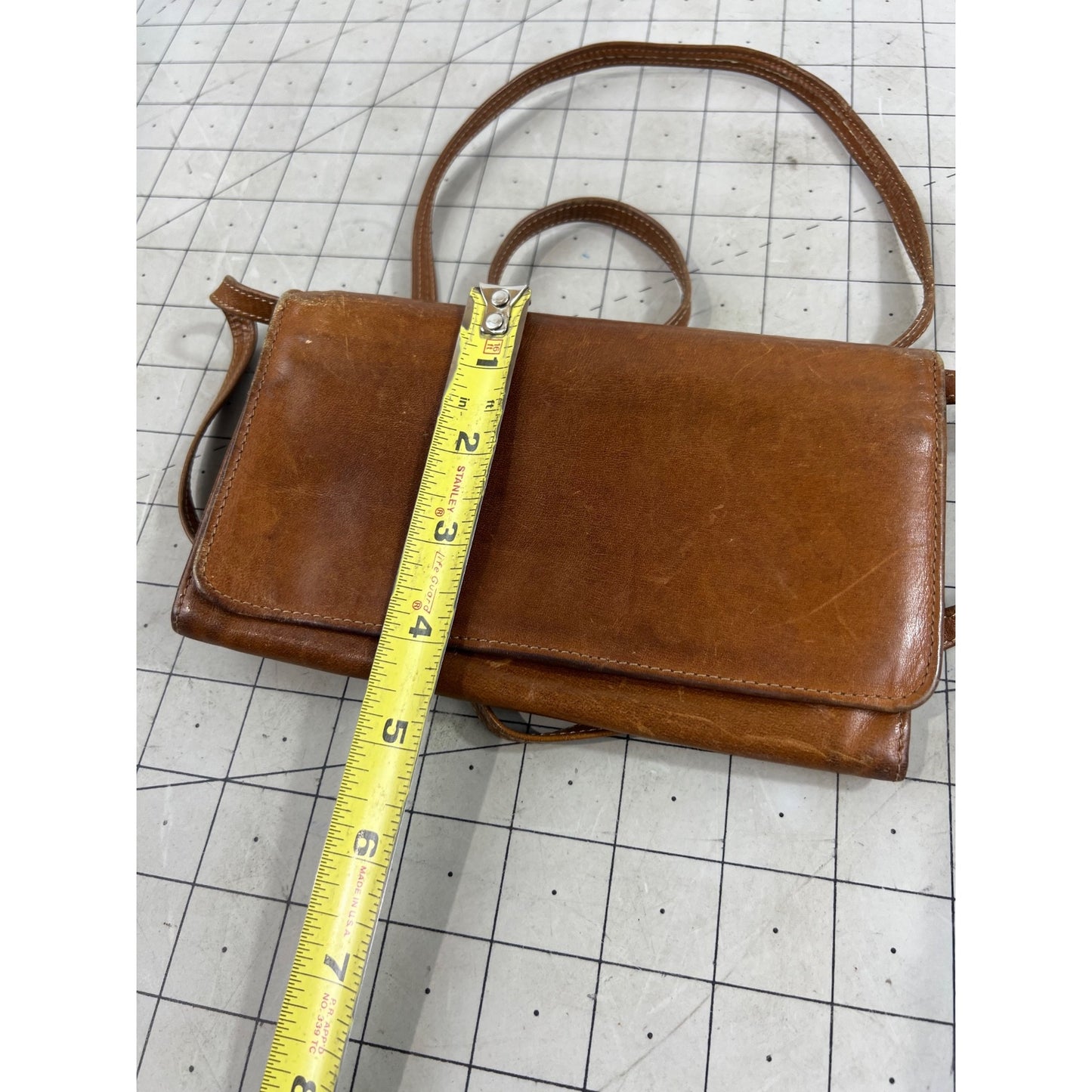 G.H. Bass & Co. Brown Leather Wallet Crossbody Bag Full Grain Leather vintage