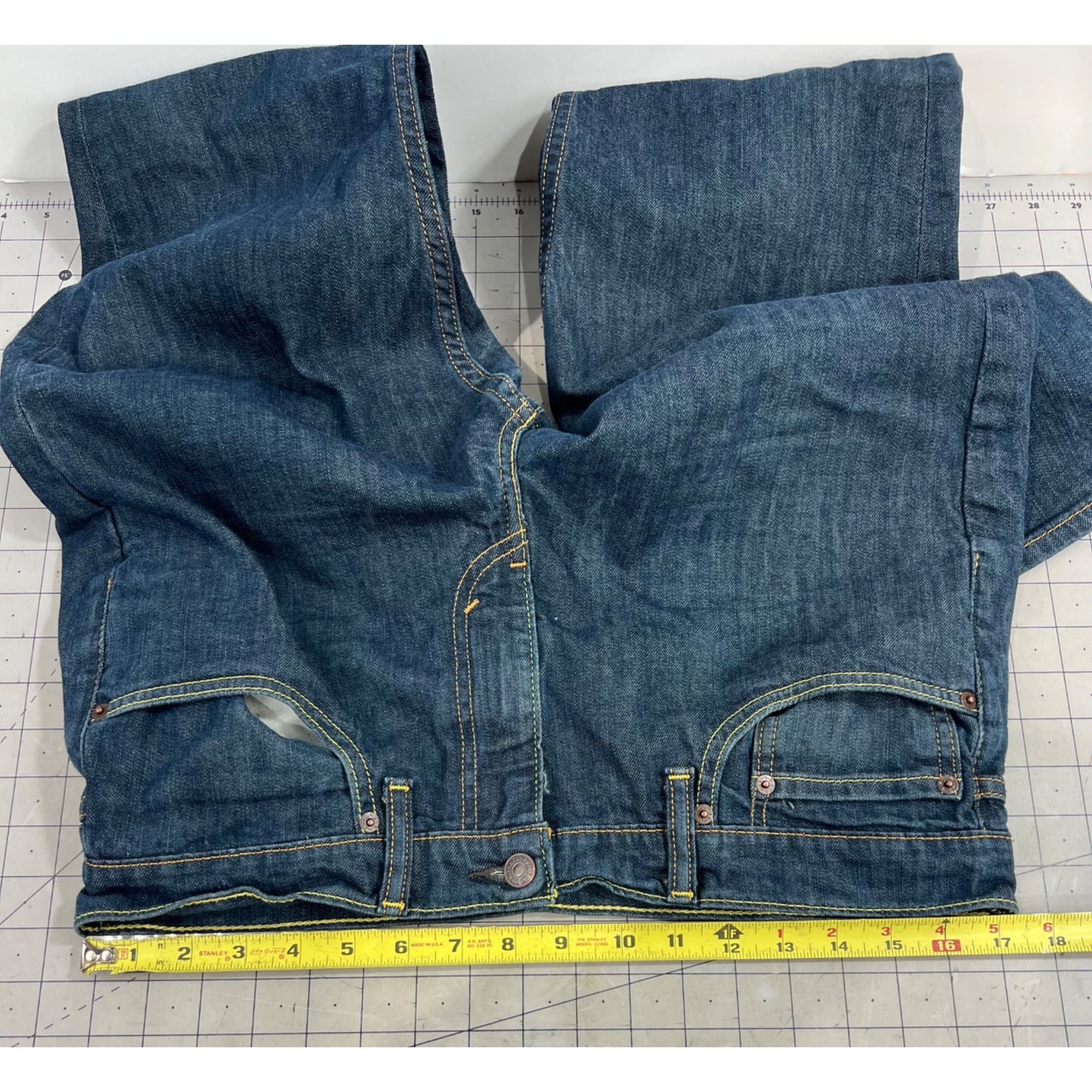 Levi’s 511 Slim Fit Denim Jeans Dark Wash W34 L32 Men’s Classic Straight Leg