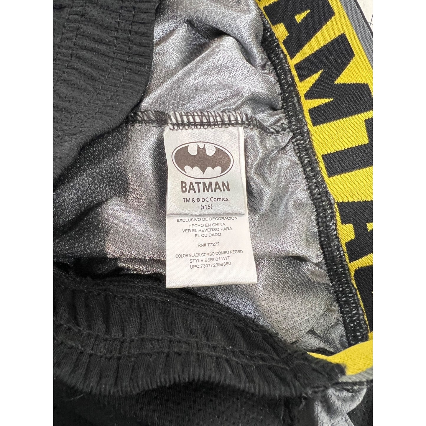 Batman Boys Mesh Athletic Shorts Size 6/7 Gray & Black With Yellow Logo