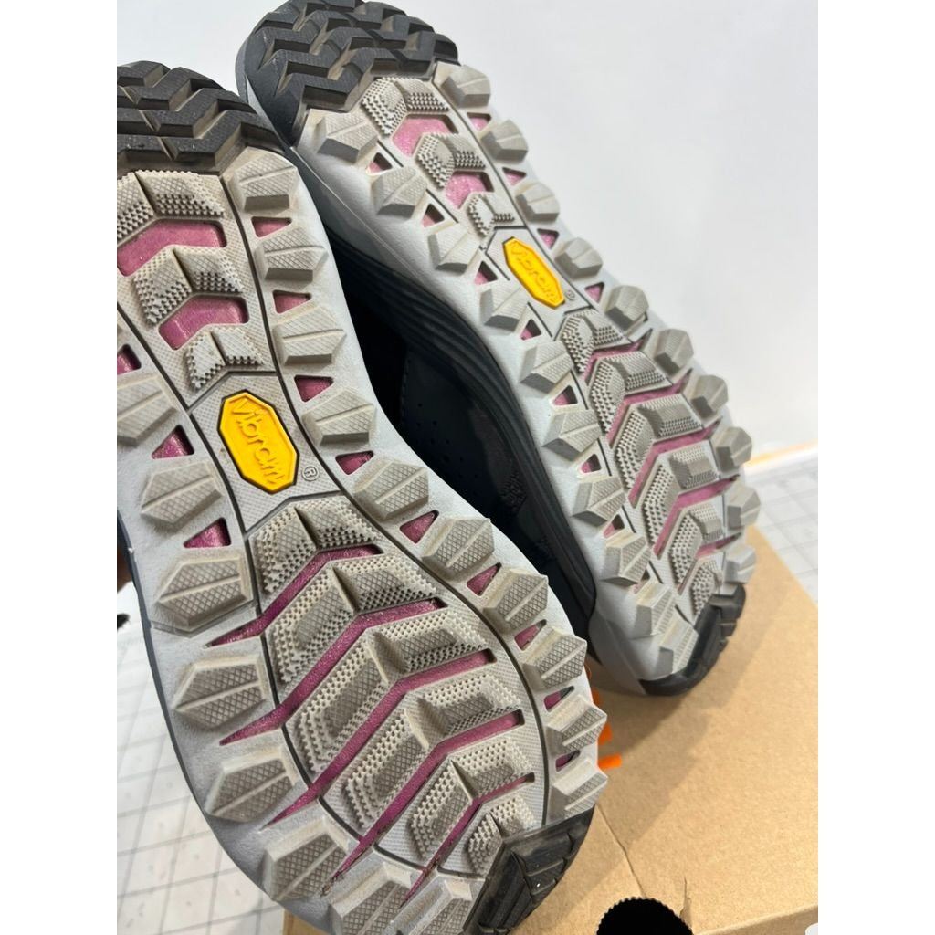 Women's Merrell Siren 4 Hiking Shoes Sz. 7 Black/Pink Excellent
