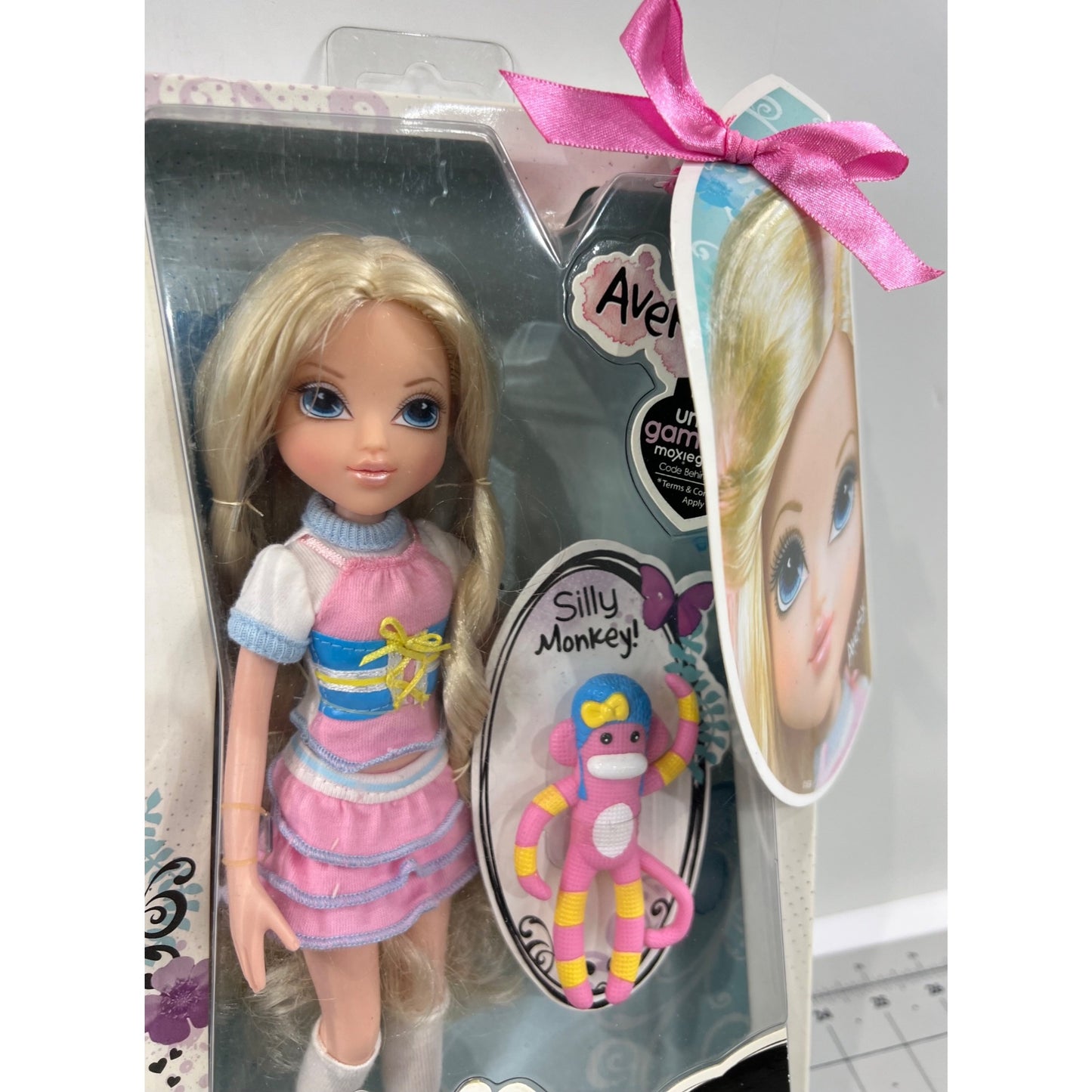 Moxie Girlz Be True Be You “Avery” Dollpack w/Silly Sock Monkey Friend New