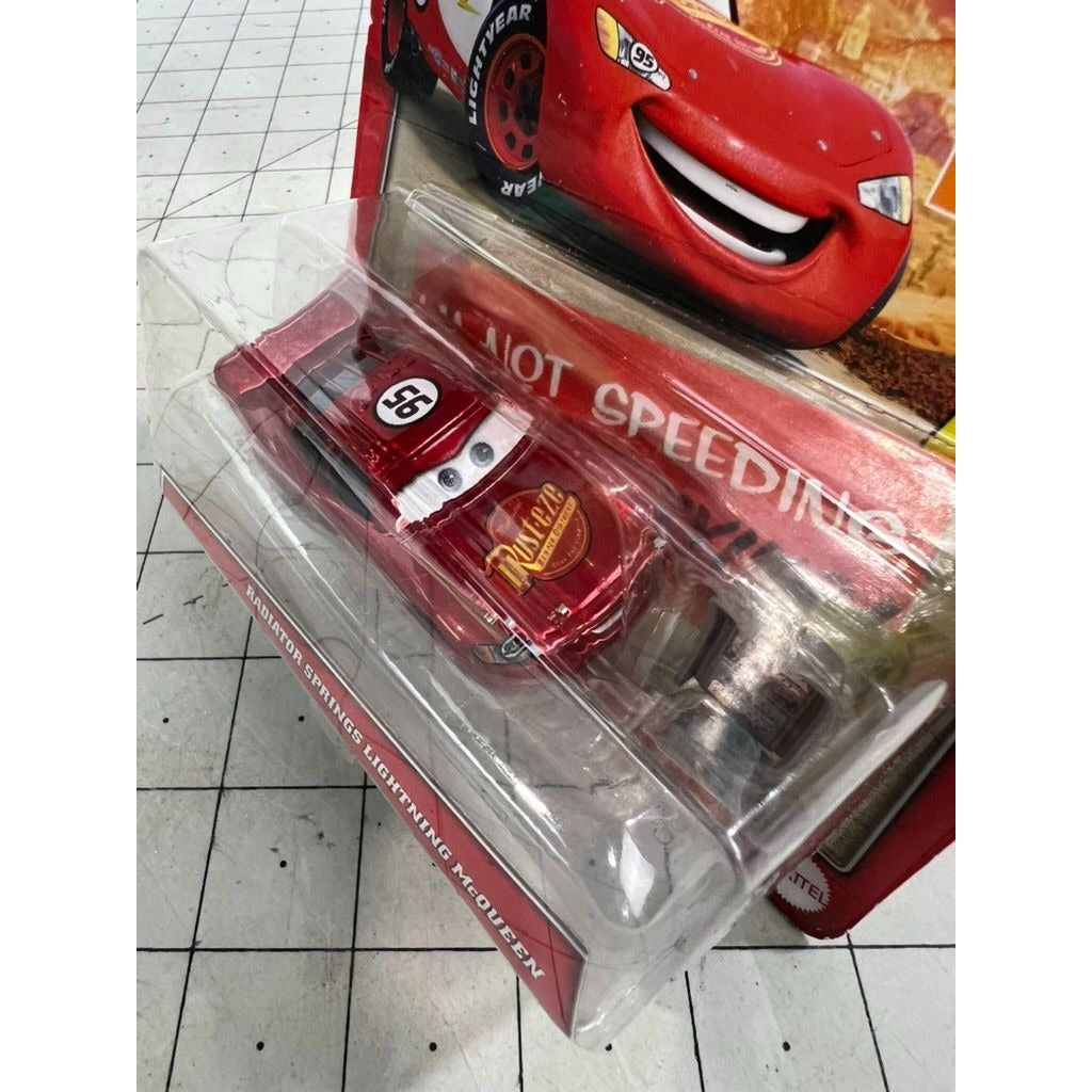 Disney Pixar Cars Radiator Springs Lightning McQueen New on Card