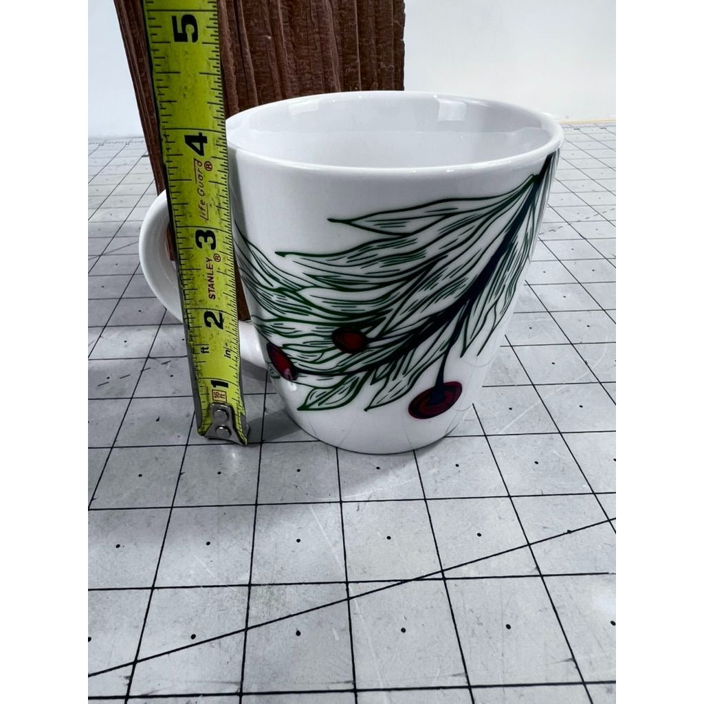 Starbucks 12 Oz White Ceramic Holiday Holly 2020 Mug Red Berry Design VG++