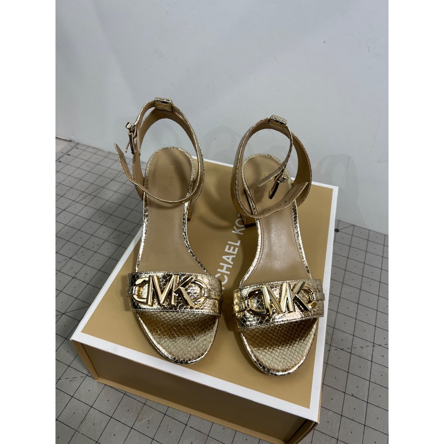 Michael Kors Gold IZZY Snakeskin Block Heel Sandals Women's Sz. 7 New ~~