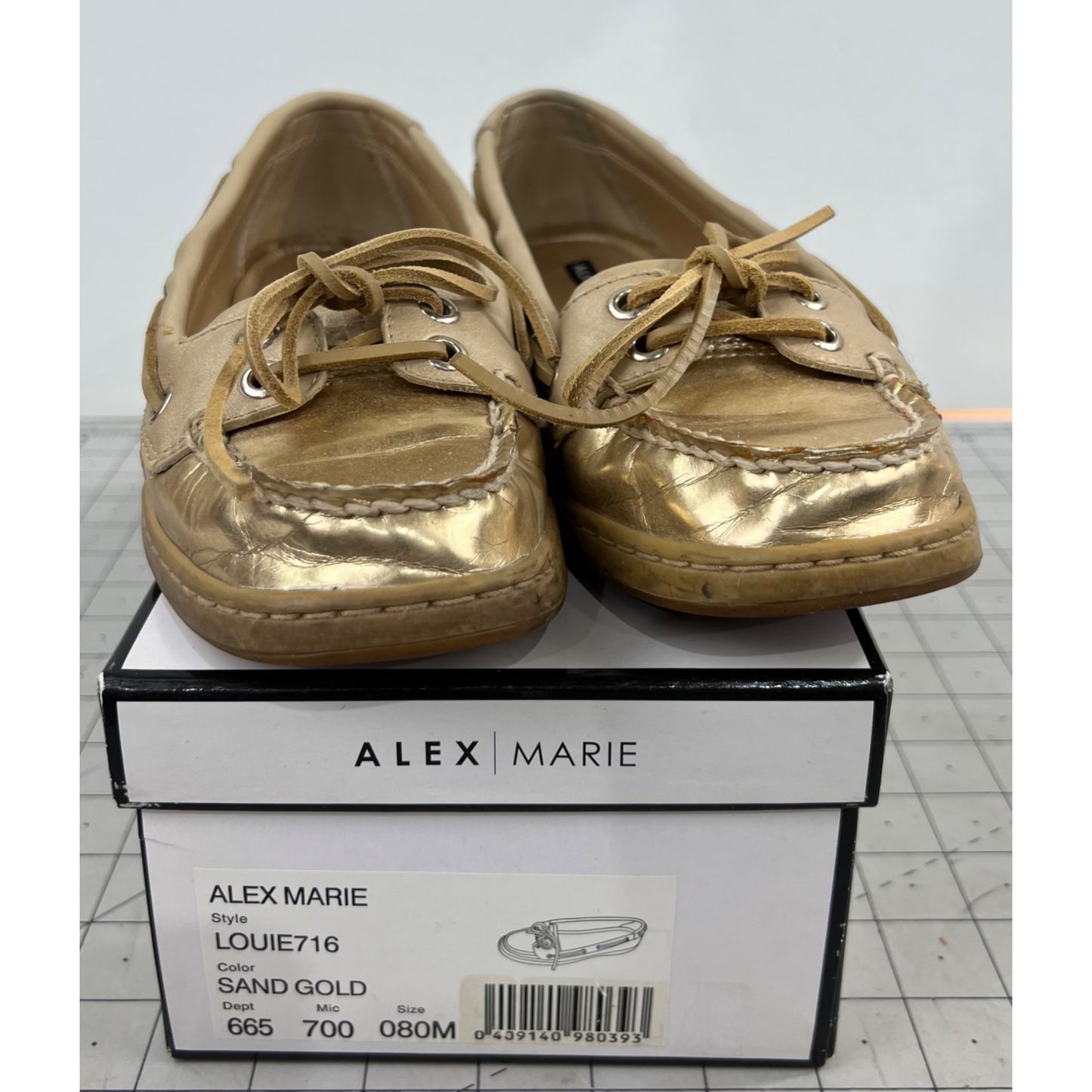 Alex Marie Louie 716 Women's Sand Gold Boat Shoes Size 8 Pre-Owned