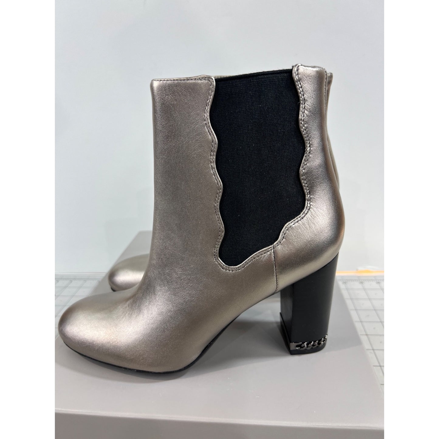 Preston & York Olina Pewter Leather Ankle Boots 7.5 M Side Zipper Block Heel