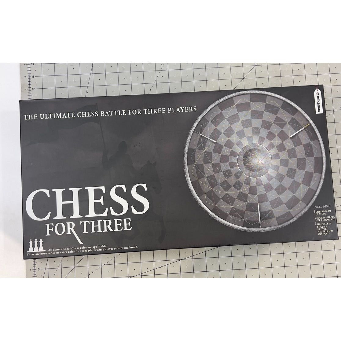 Mikamax Chess For Three Game w/Round Board 3 Player Pieces & Instructions Open Box