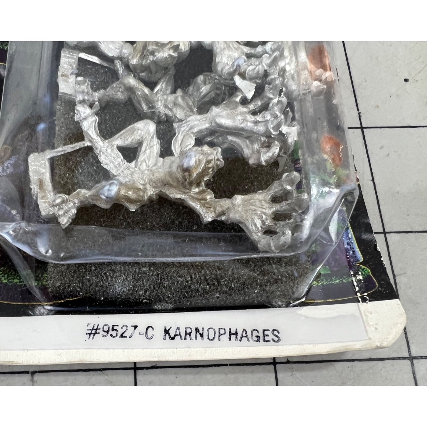 Warzone Mutant Chronicles Miniatures #9527-C Karnophages 1995 NOS New on Card