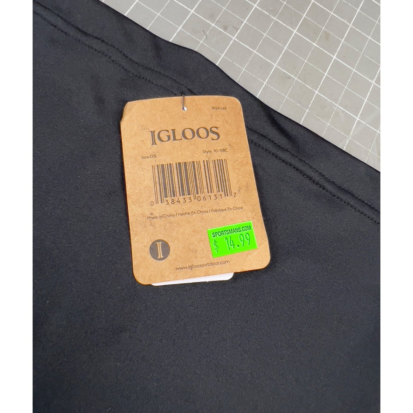 Igloos Adult Lightweight Gaiter Face Mask Black One Size NWT