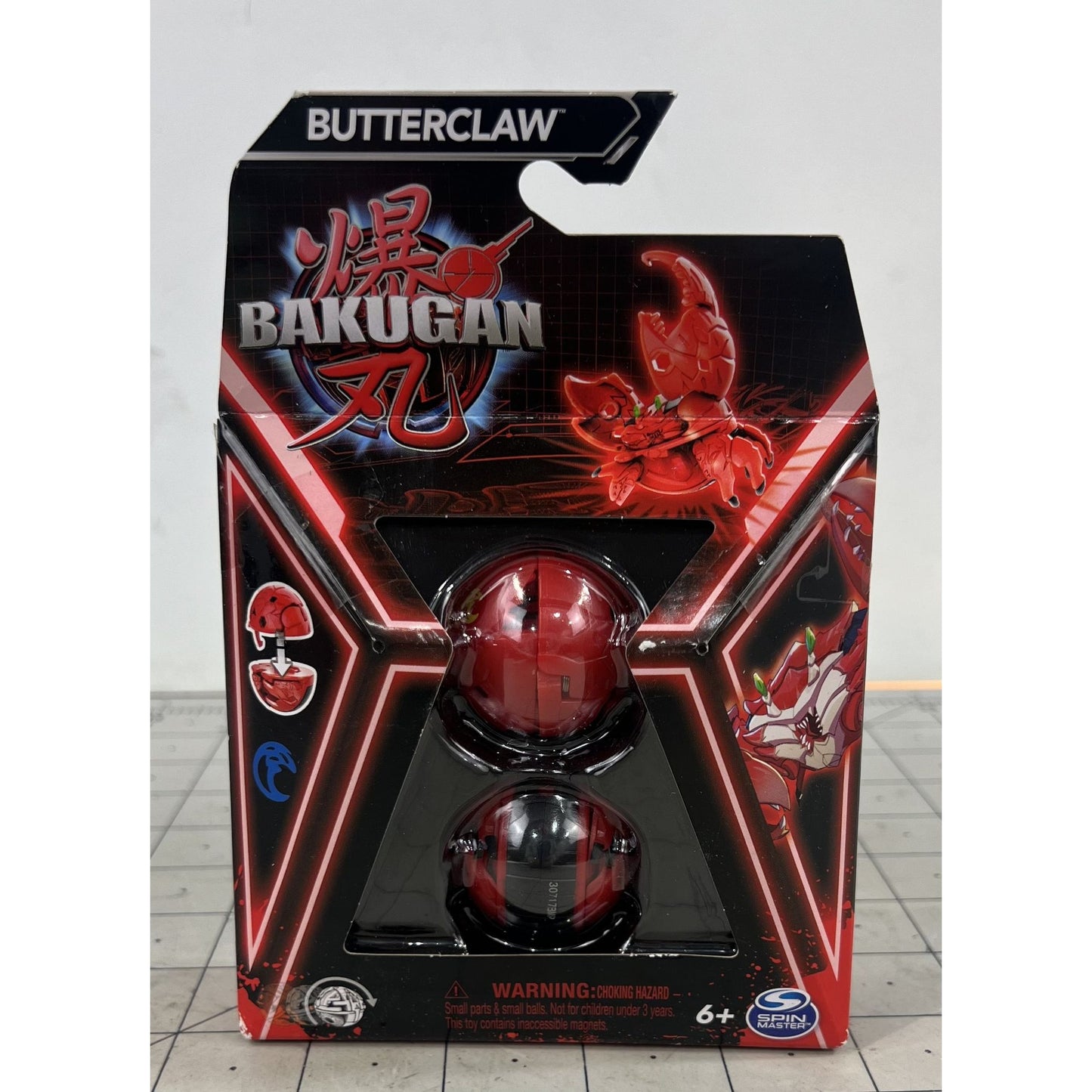 Bakugan Core Butterclaw Red Transforming Figure & Card Set Spin Master NOC New