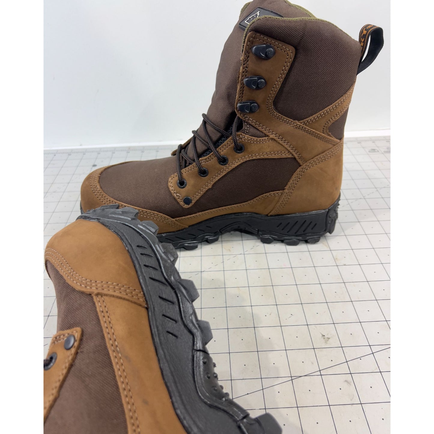 Men's Rocky Ridgetop Insulated Boots Outdoor Sz. 10.5 W (EE) Brown
