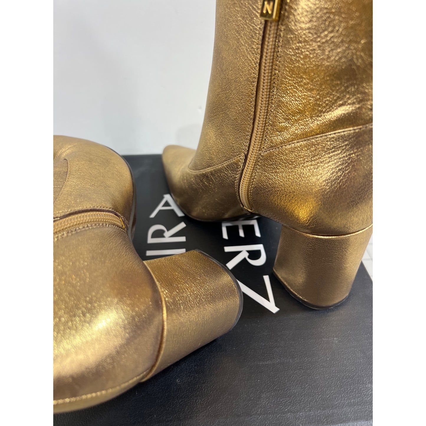 Naturalizer Women's Hart Ankle Boots Pointed Toe Dark Gold Sz. 7.5 ~~minty~~