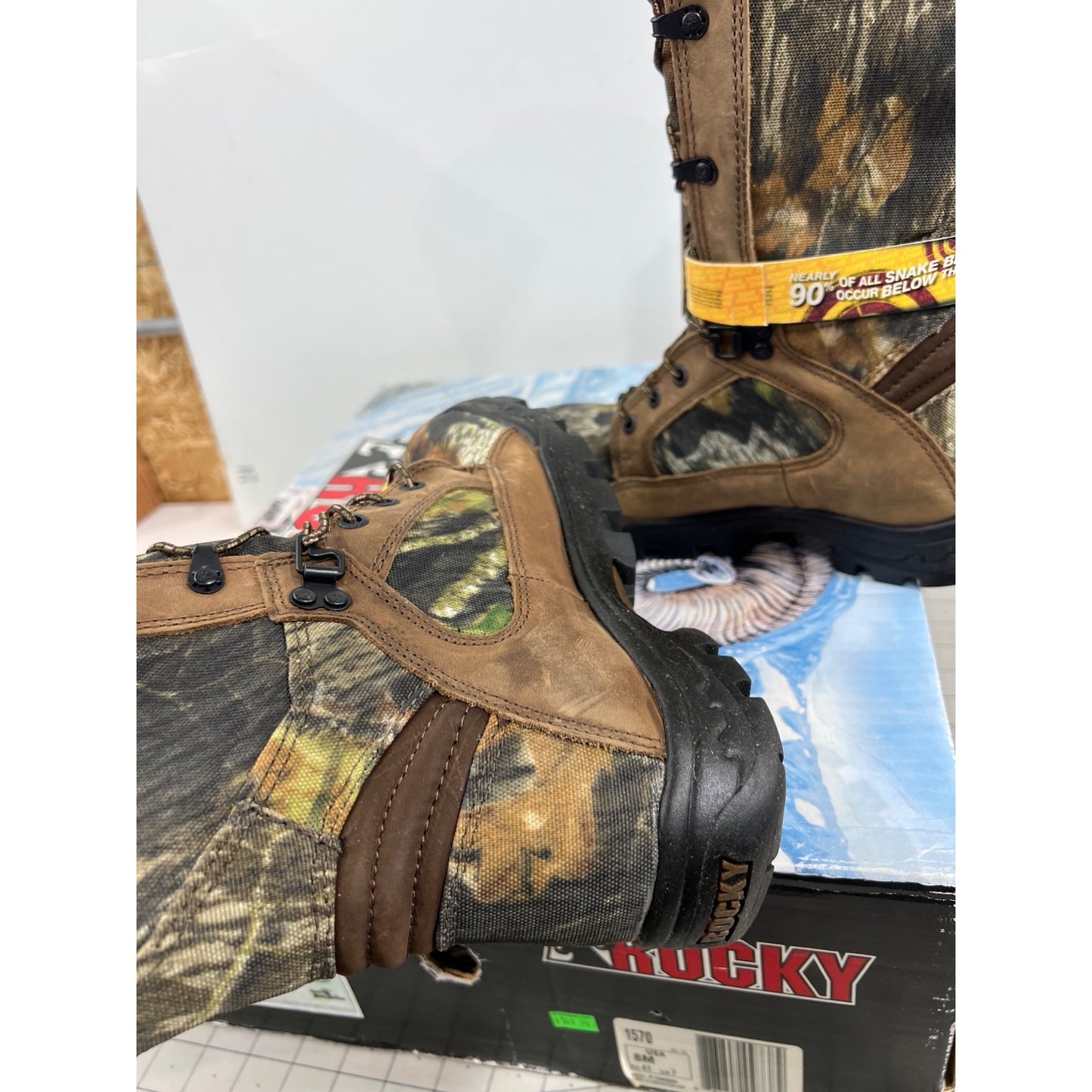 Rocky Prolight Snakeproof Boots Men’s Size Sz. 8 Waterproof Camo Hunting New