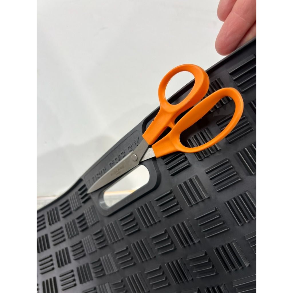 Lost Creek 36" X 20" Fillet Mat With Magnetic Knife Holder & Non-Slip Surface For Easy Cleanup
