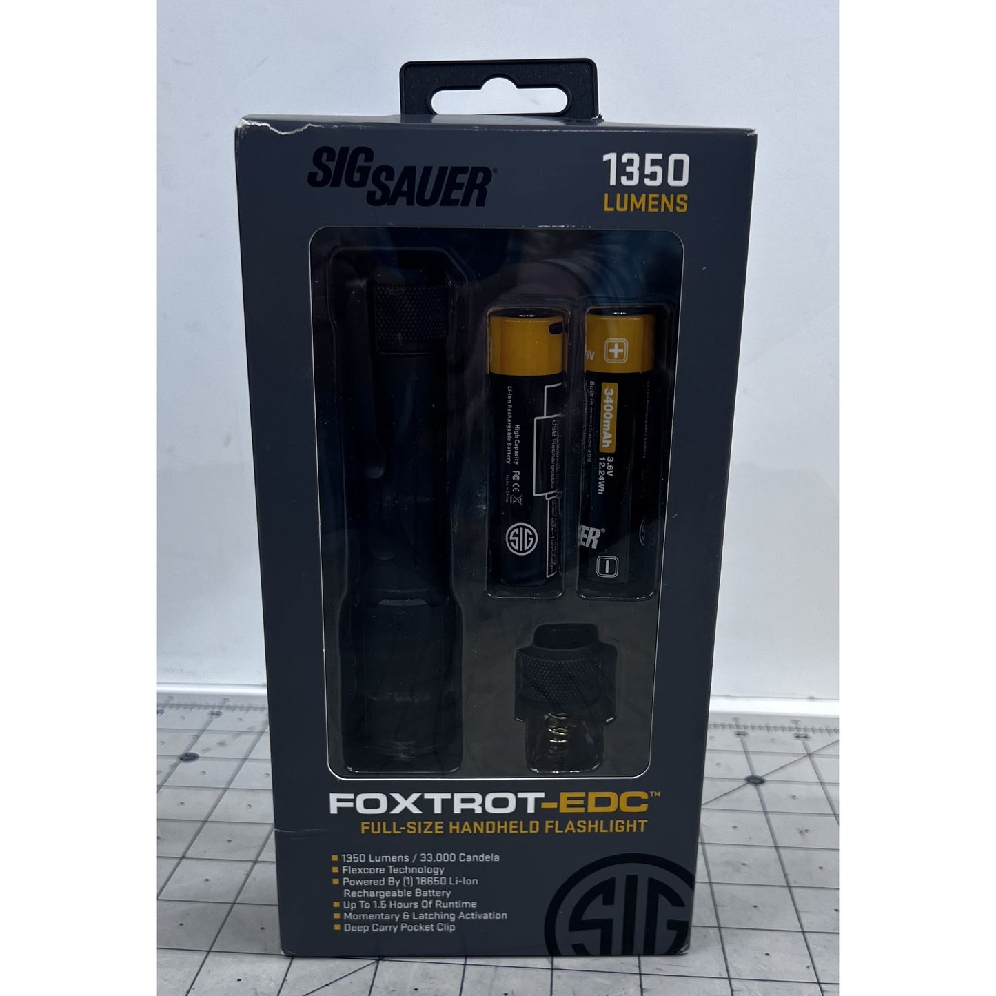 SIG SAUER FOXTROT-EDC Full-Size Rechargeable Flashlight, 1,350 Lumens, Black New
