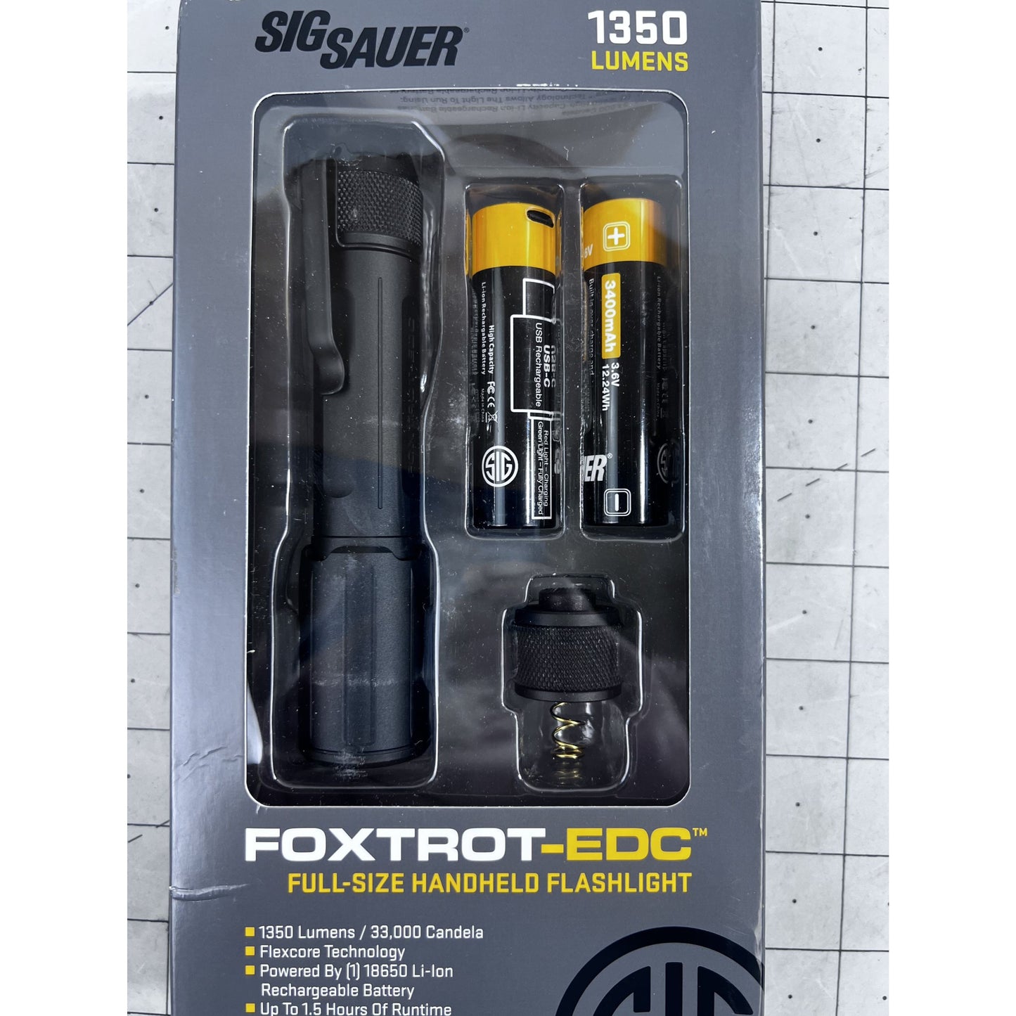 SIG SAUER FOXTROT-EDC Full-Size Rechargeable Flashlight, 1,350 Lumens, Black New