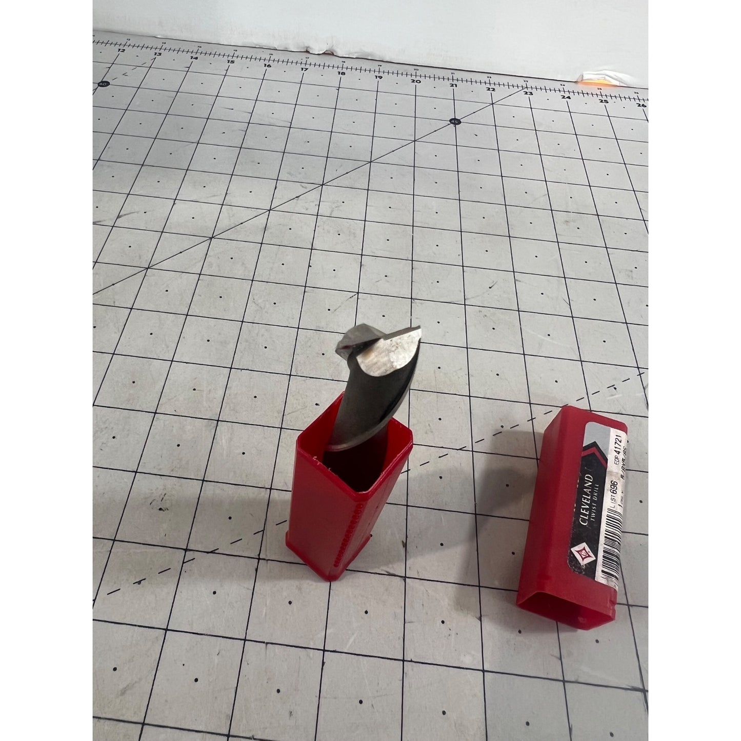 2-Flute HSS Square Single End Mill Cleveland HG-2 Bright 5/8"x5/8"x2"x4-1/8